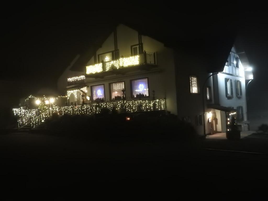 Gasthof Sonne Horriwil ภายนอก รูปภาพ