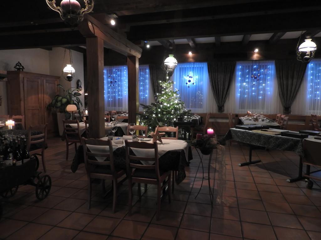 Gasthof Sonne Horriwil ภายนอก รูปภาพ