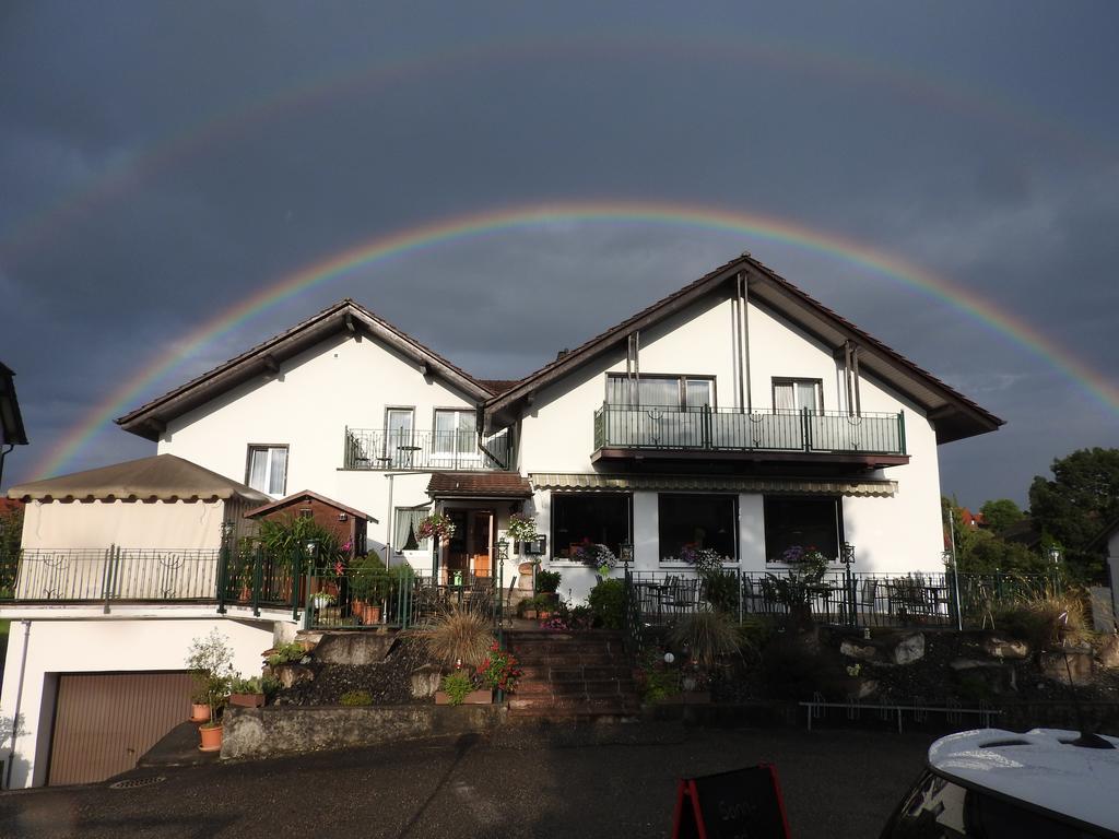 Gasthof Sonne Horriwil ภายนอก รูปภาพ